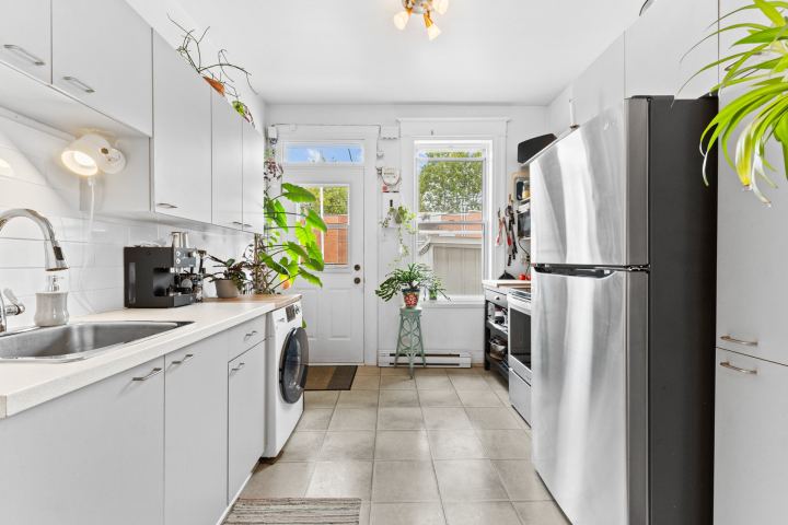 Cuisine (7959) – triplex à vendre, 7959-7963 rue Lajeunesse, Montréal