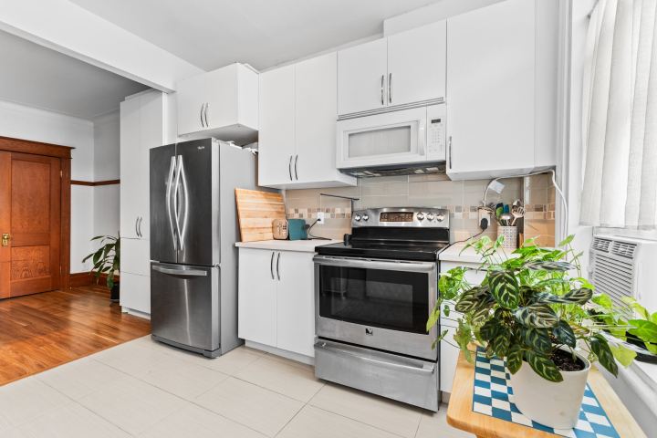 Cuisine (7961) – triplex à vendre, 7959-7963 rue Lajeunesse, Montréal